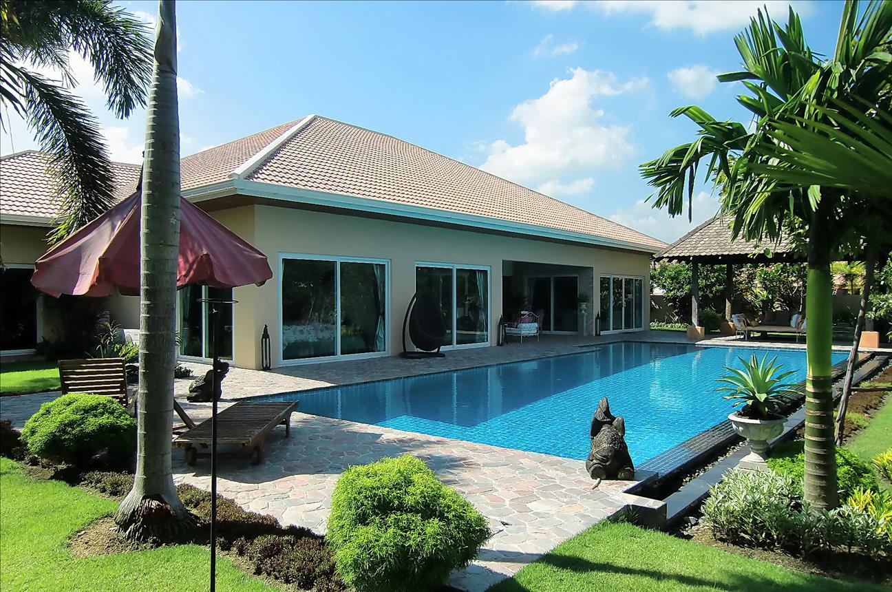 Villas and Houses for Sale Naklua Thailand