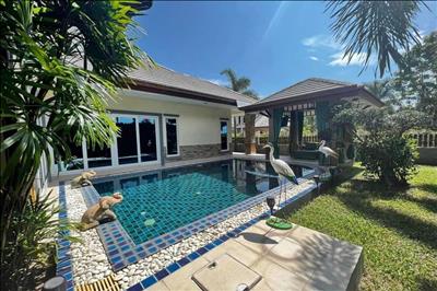 Baan Dusit Pattaya View, Moderne Poolvilla zu verkaufen