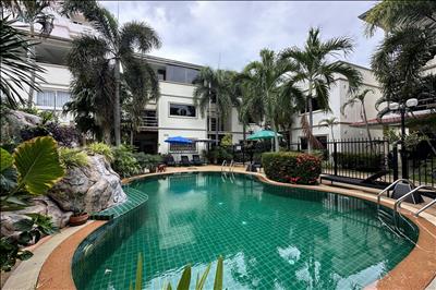 Phratamnak Hill Villa Norway Resort Townhouse for Sale